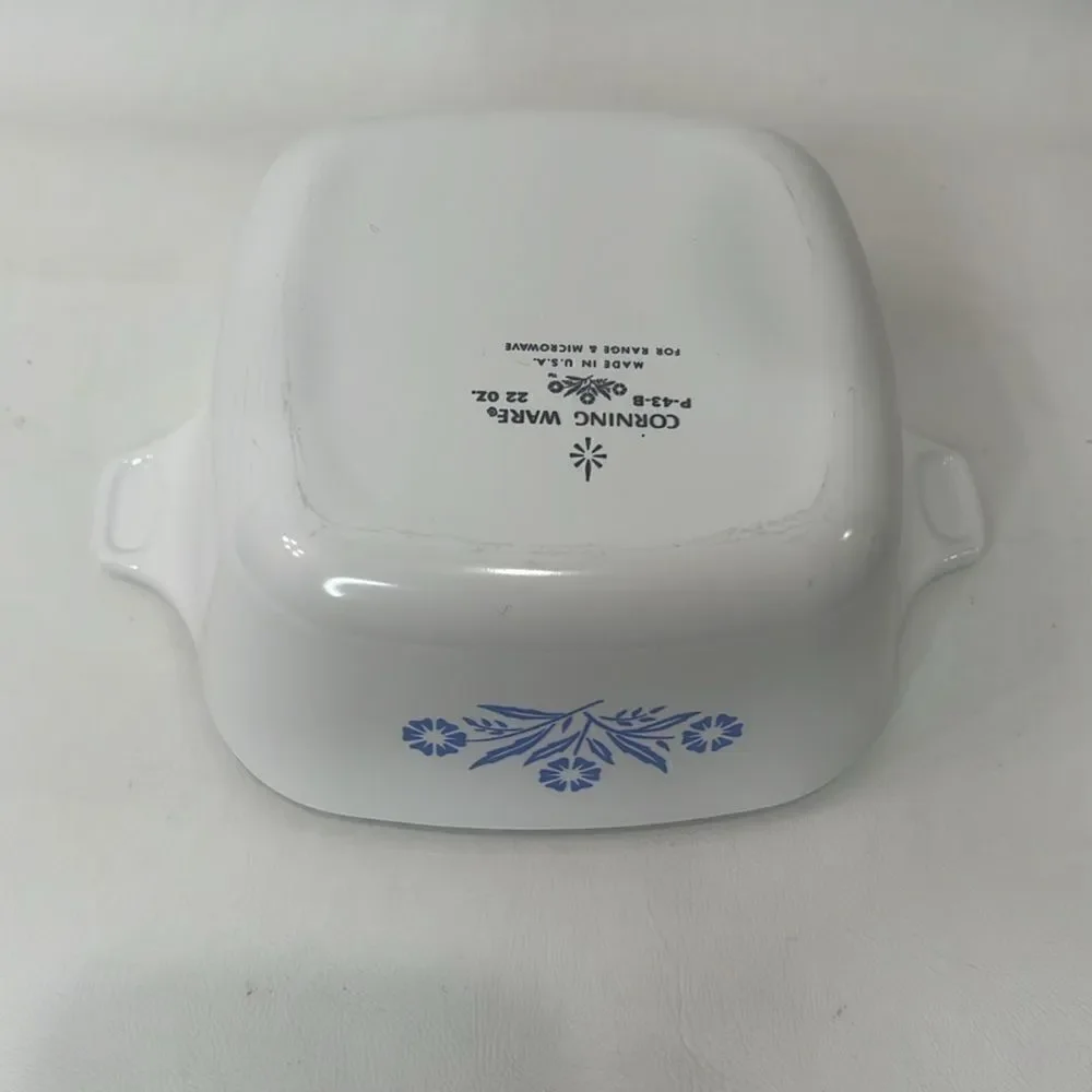 CorningWare 60s 22 Ounces P-43-B White Blue Cornflower Petite Dish Range Micro
